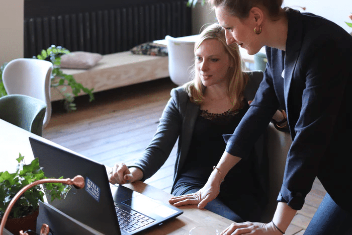 successful interns top image Soft skills are important not just for employees, but also for interns. Here are the top 10 skills that successful interns should cultivate.